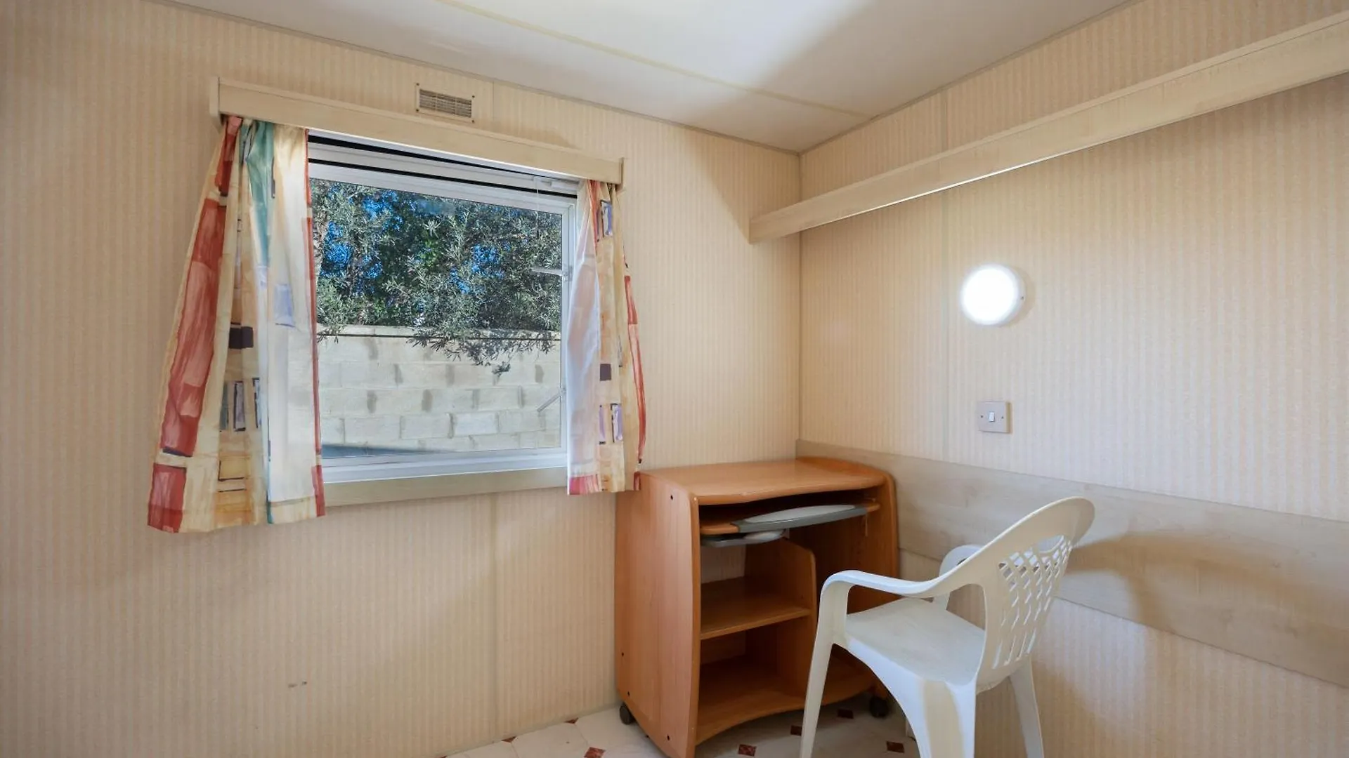 Botel Mobile Home Manoli Chiclana de la Frontera